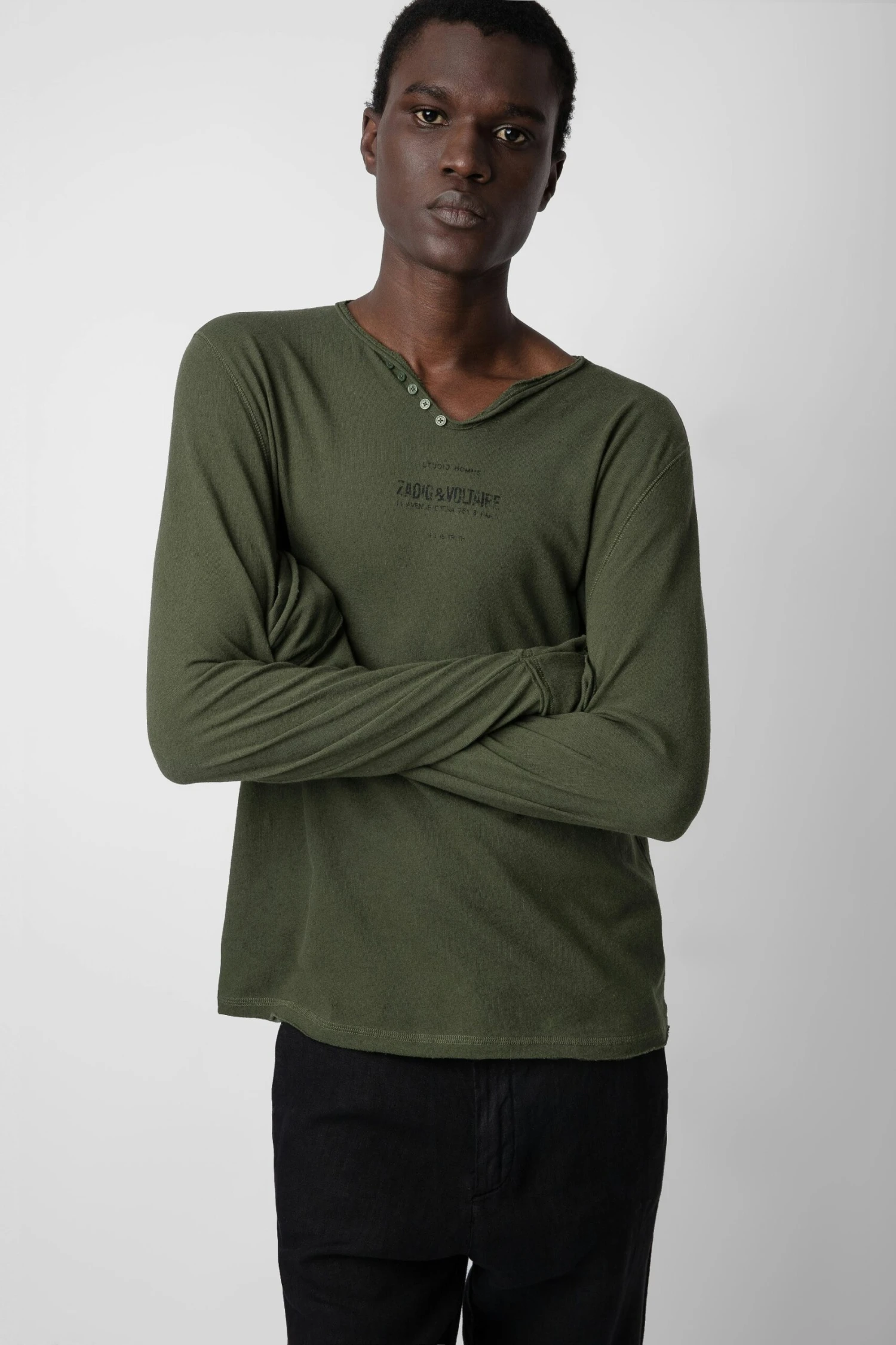 Zadig & Voltaire Monastir Henley T-shirt Used Kaki 3 Zadig & Voltaire Monastir Henley T-shirt Used Kaki - Image 3