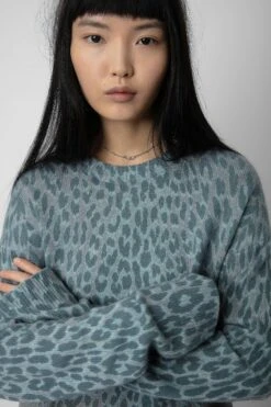 Zadig & Voltaire Markus Leopard Cashmere Sweater Nuage 8 Zadig & Voltaire Markus Leopard Cashmere Sweater Nuage -Zadig & Voltaire Shop KWSW01530 NUAGE 4