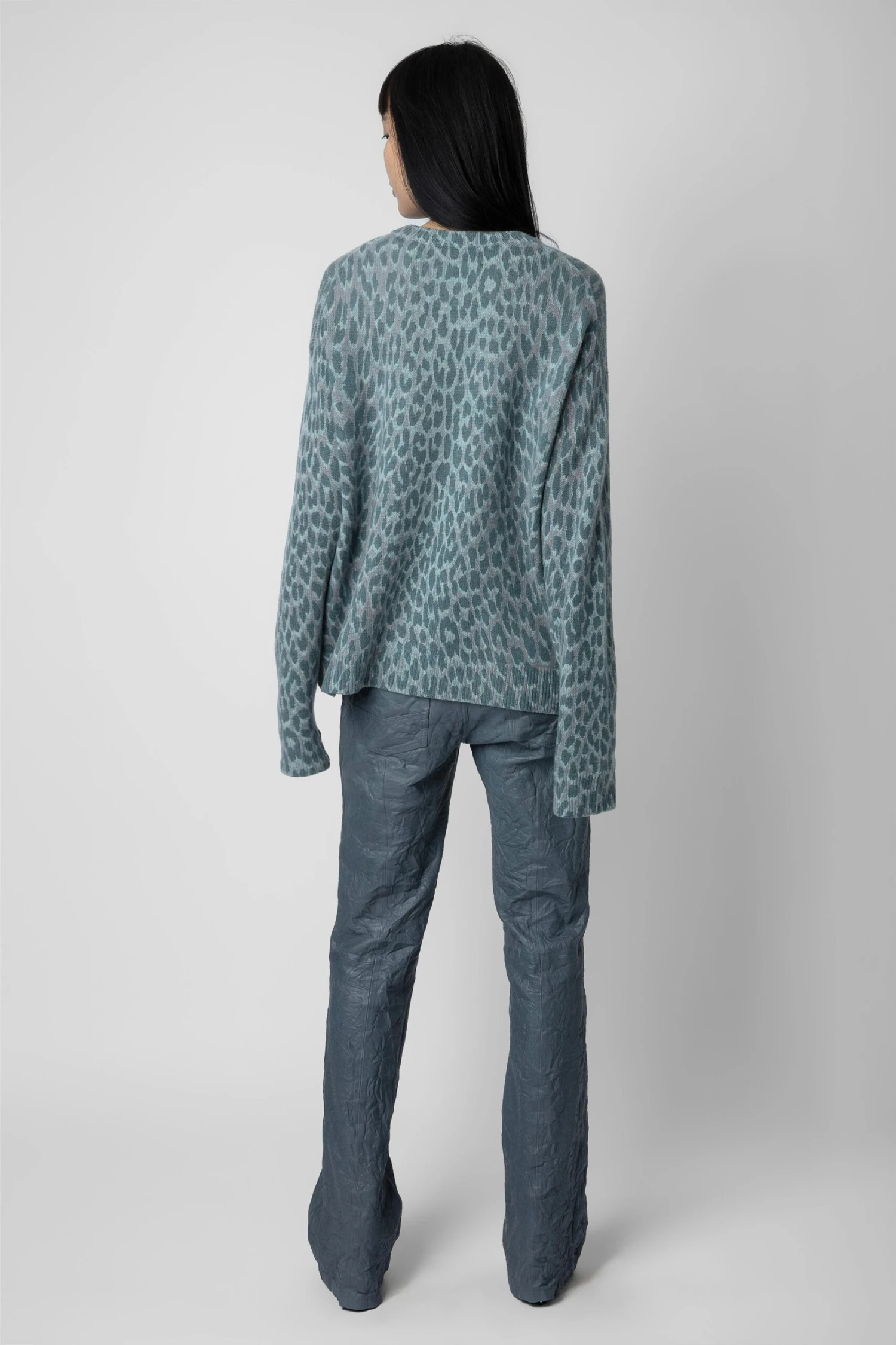 Zadig & Voltaire Markus Leopard Cashmere Sweater Nuage 4 Zadig & Voltaire Markus Leopard Cashmere Sweater Nuage - Image 4