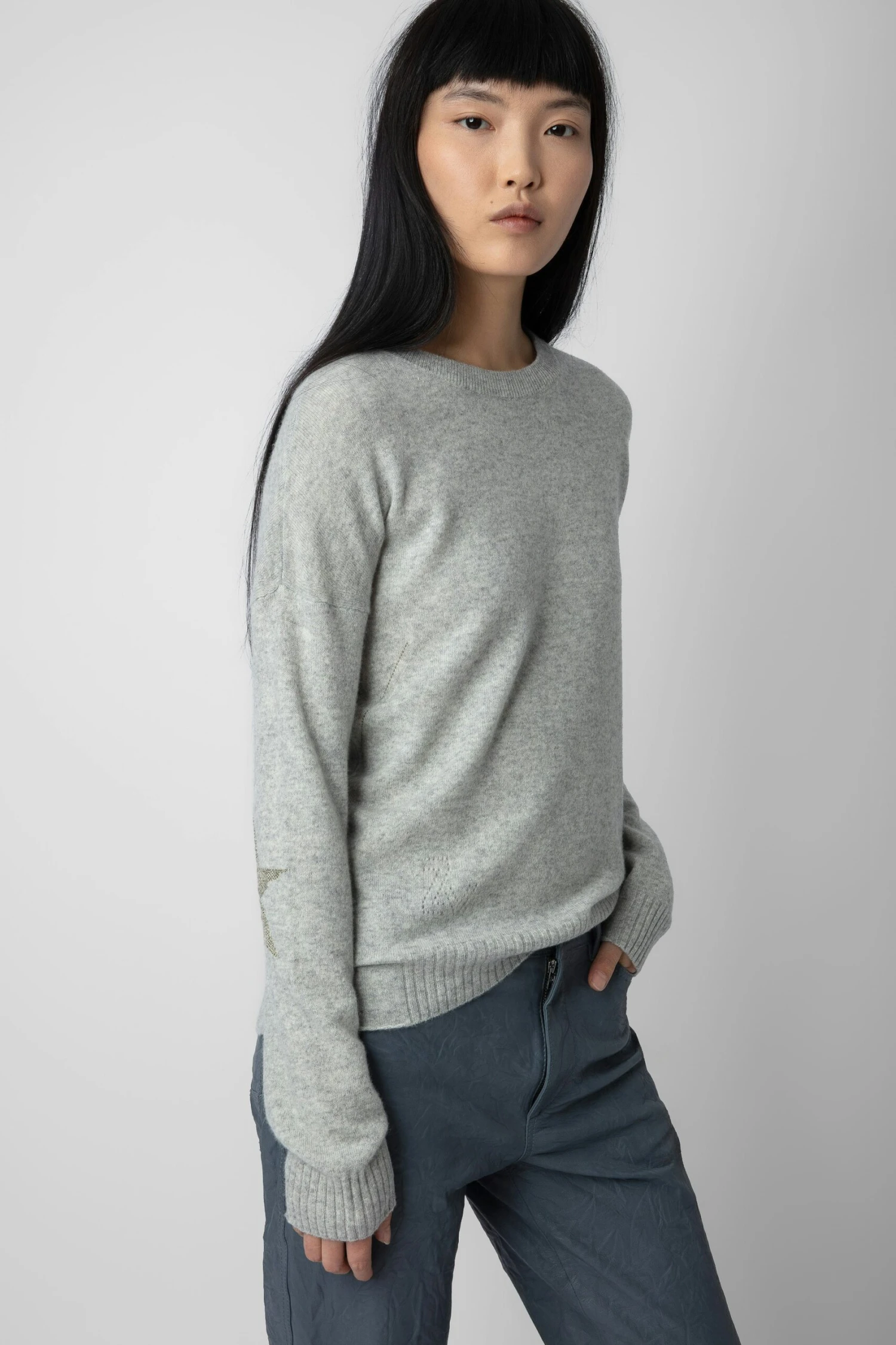 Zadig & Voltaire Cici Patch Cashmere Sweater Gris Chine Clair 3 Zadig & Voltaire Cici Patch Cashmere Sweater Gris Chine Clair - Image 3