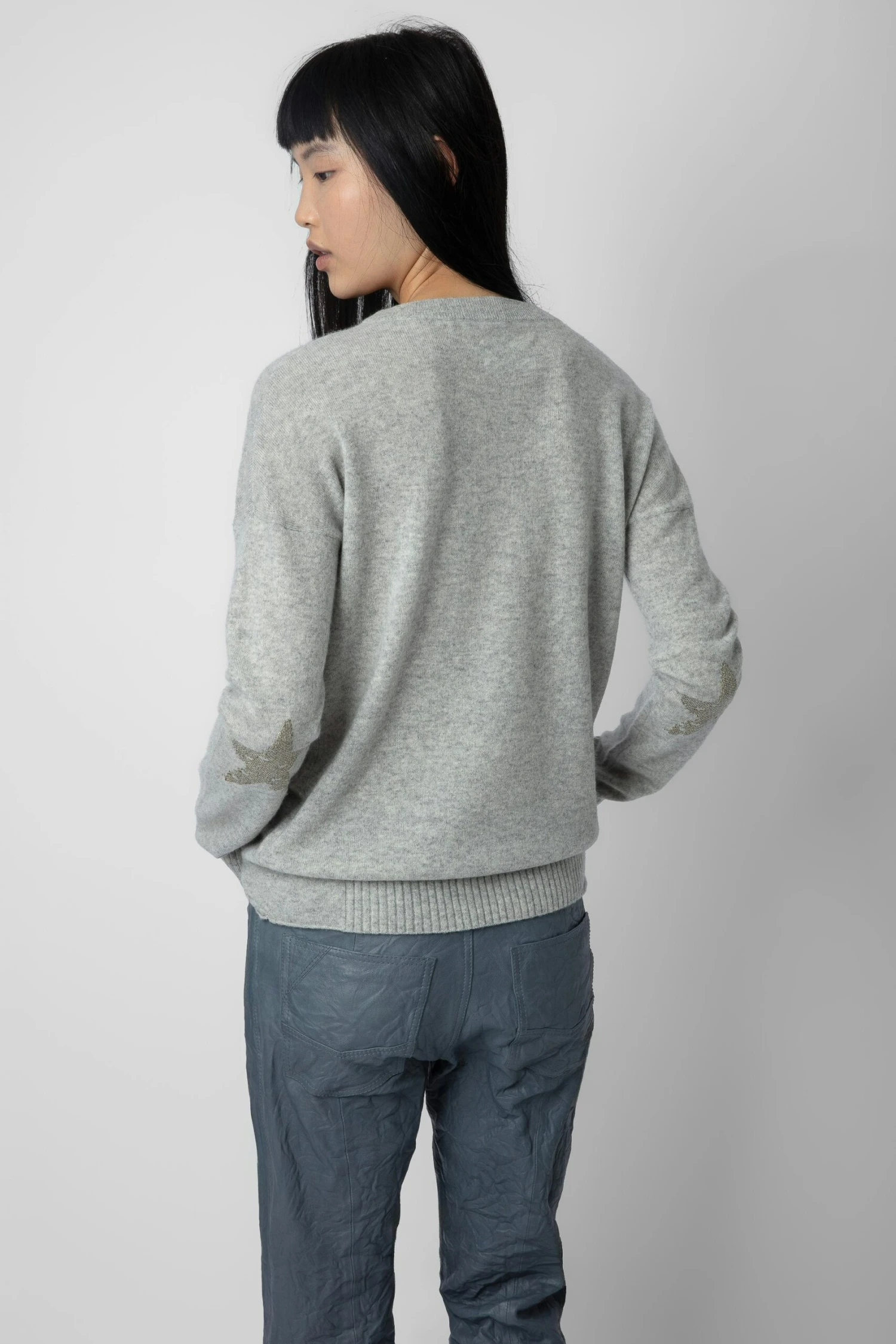 Zadig & Voltaire Cici Patch Cashmere Sweater Gris Chine Clair 4 Zadig & Voltaire Cici Patch Cashmere Sweater Gris Chine Clair - Image 4
