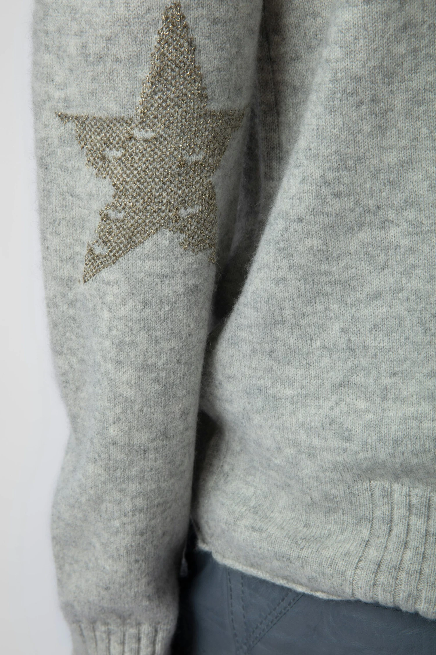 Zadig & Voltaire Cici Patch Cashmere Sweater Gris Chine Clair 5 Zadig & Voltaire Cici Patch Cashmere Sweater Gris Chine Clair - Image 5